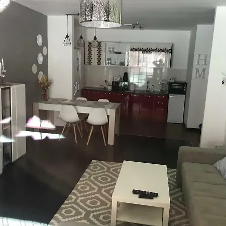 Апартаменти Tampa Forest View *